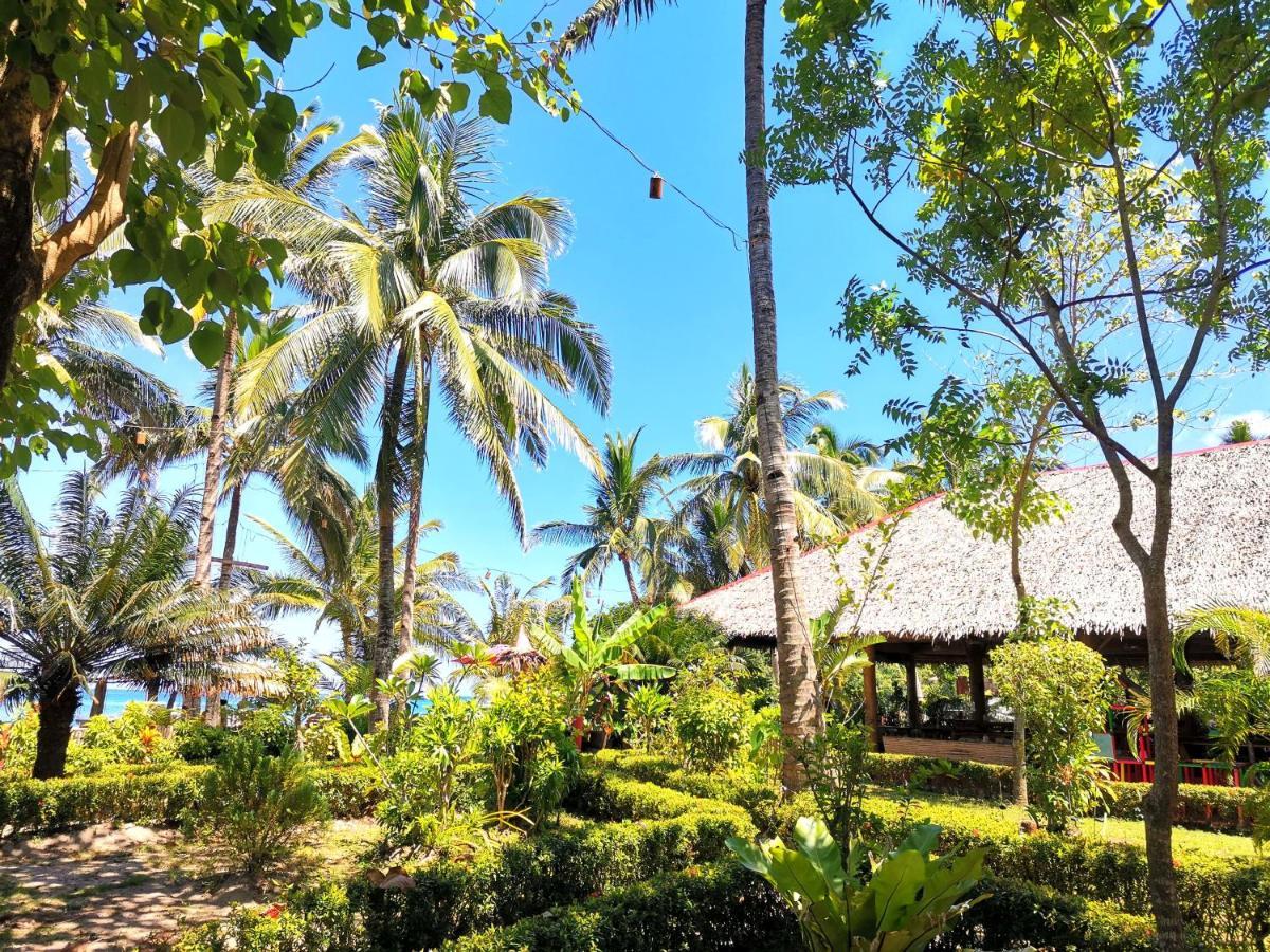 Sulu Sunset Beach Resort Nauhang المظهر الخارجي الصورة