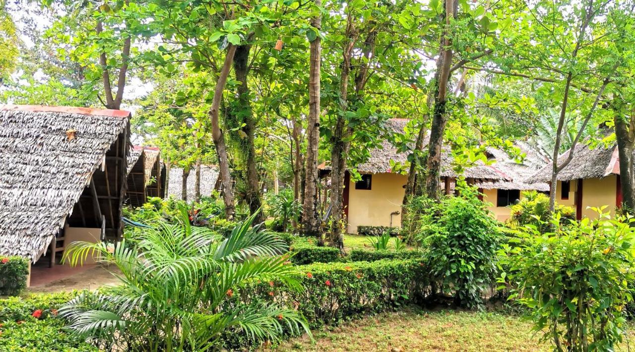 Sulu Sunset Beach Resort Nauhang المظهر الخارجي الصورة
